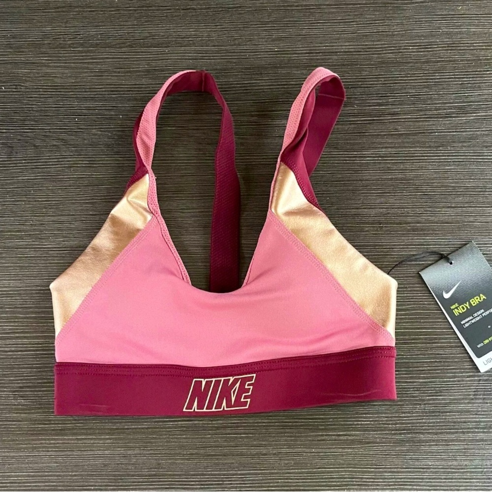 Nike Indy Sports Bra Size XS Pink Metallic 💐🌺🌻